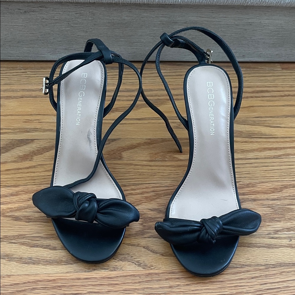 BCBGeneration Black Bow Heels